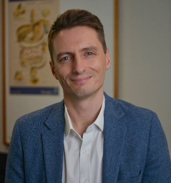 Dr-Alex-Barnes